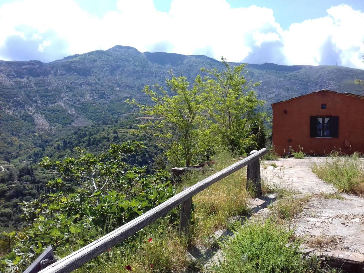 אבדילוס Ikarian Centre - Accommodation & Mountain Hiking מראה חיצוני תמונה