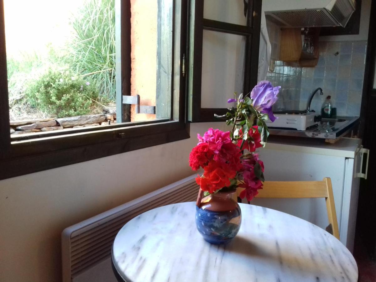 אבדילוס Ikarian Centre - Accommodation & Mountain Hiking מראה חיצוני תמונה